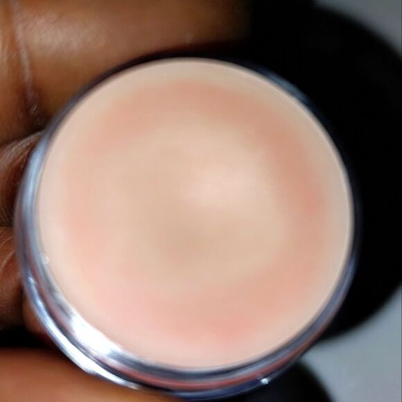 Hand crafted natural Strawberry lip balm - Picture 5 of 7